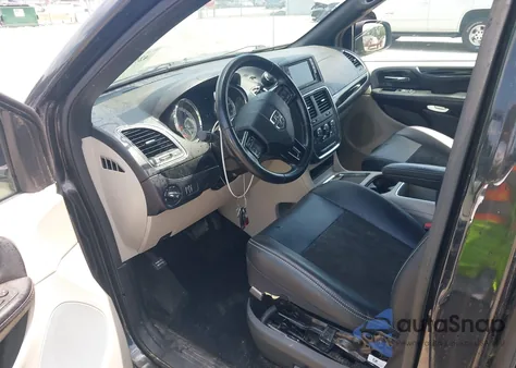 2019 Dodge Grand Caravan Sxt z USA, uszkodzony, nr VIN 2C4RDGCG4KR776802